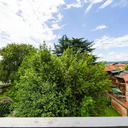 Appealing In With Garden * Sandigliano